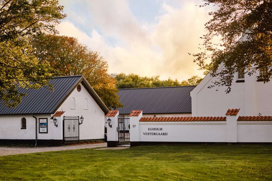 Stål og sjæl mødes på Egholm Vestergaard, Egholm Vestergaard, Egholm 57, 9000 Aalborg